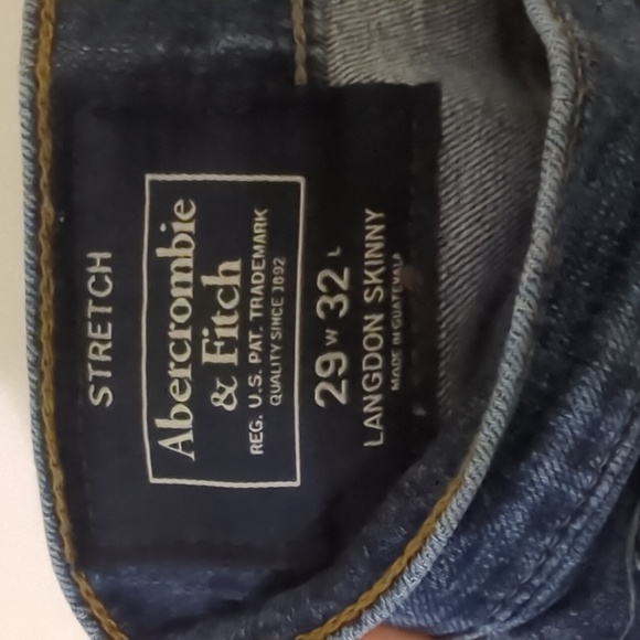 Abercrombie & Fitch Skinny Jean 👖 - Picture 3 of 3